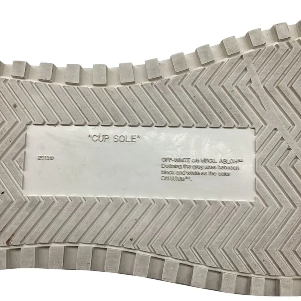 Off-White Off-Court 2.0 Low Sneakers in White Leather